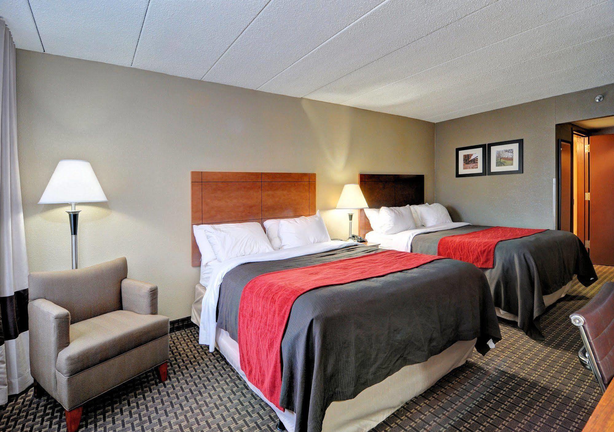 Comfort Inn & Suites Raphine - Lexington Near I-81 And I-64 Екстер'єр фото