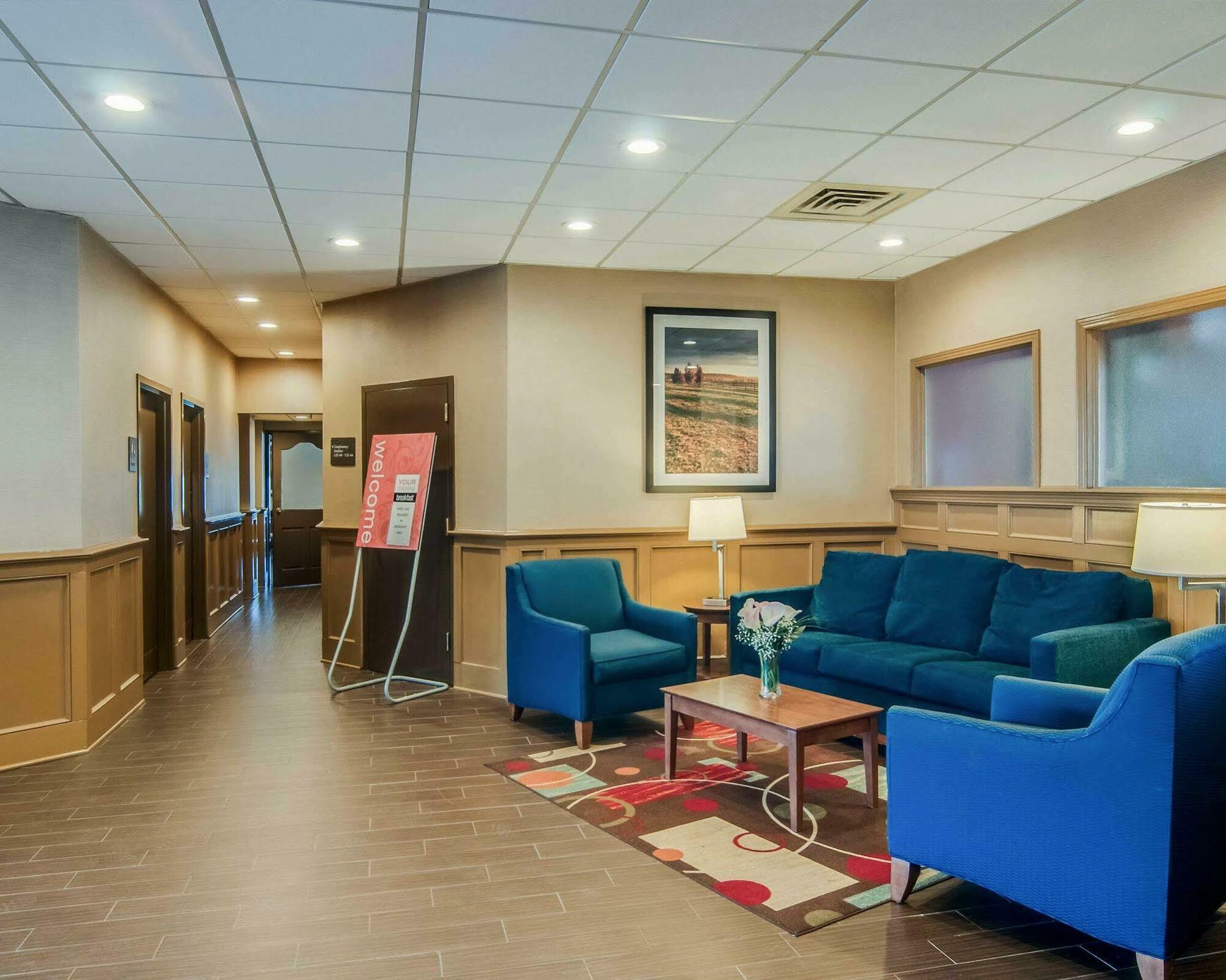 Comfort Inn & Suites Raphine - Lexington Near I-81 And I-64 Екстер'єр фото